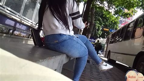 473 Cute Big Booty Latina In Pocketless At A Bus Stop OC Tight Jeans Forum