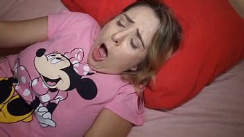 Je me suis réveillé avec Mary RedQueen qui me suçait impatiente de coucher avec moi XVIDEOS