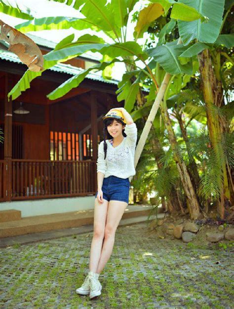 5 hot girl khuynh đảo MXH Người thành phú bà thanh tao người biến mất với lớp makeup dày cộp