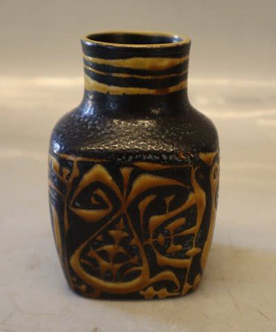 Klosterkælderen 714 3361 Gul fugle Vase 11 cm 1964 Niels Thorsson