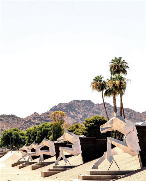 The Scottsdale arts scene echoes with artistic energy all its own. Encounter art-driven events ...