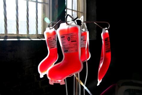 Christmas Stocking-Shaped Blood Donation Bags | Man Made DIY | Crafts ...