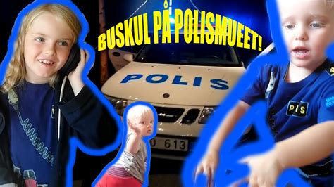 Buskul lek med oss på Polismuseet Häng med YouTube