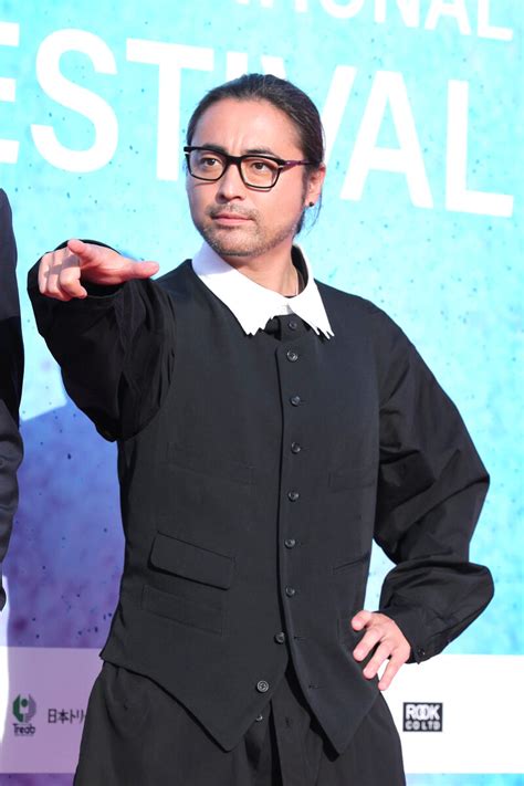 山田孝之、出演していない映画をpr「名探偵コナンをよろしく」映画祭レッドカーペット登壇 スポーツ報知