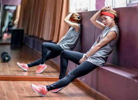 Hana Giang Anh Cô nàng HLV thể dục tuổi cực hot trên Youtube