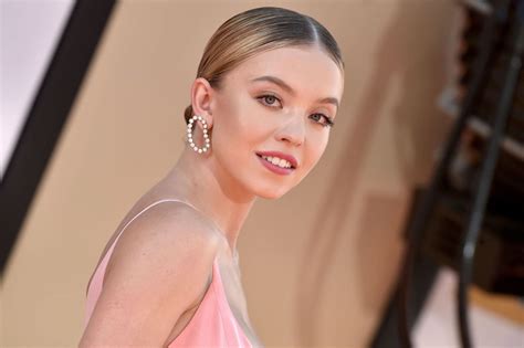 Sydney Sweeney Sexy Cleavage Hot Celebs Home