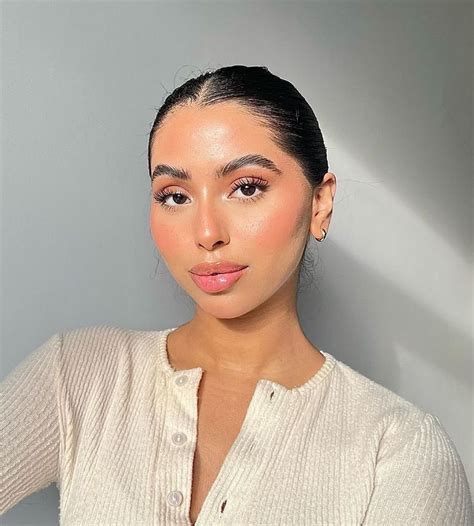 Zaina - @zainaaaaa____ — The Blaized Agency