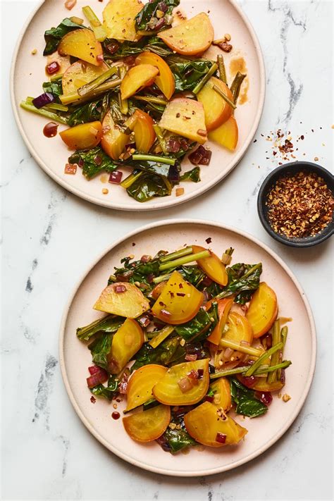 Red Beets With Tops