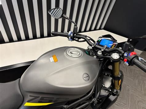 Купить новый Benelli 752 S инжектор 6 передач в Москве серый naked bike 2024 года по цене 915