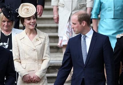 Príncipe Guillermo en la portada de revista gay británica CDN El Canal de Noticias de los