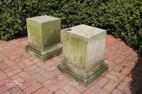 Weathered Simple Sandstone Plinth