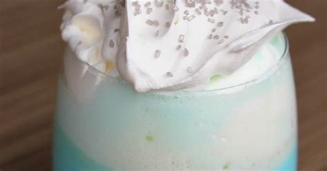 Lindsay S Sweet World Elsa S White Hot Chocolate