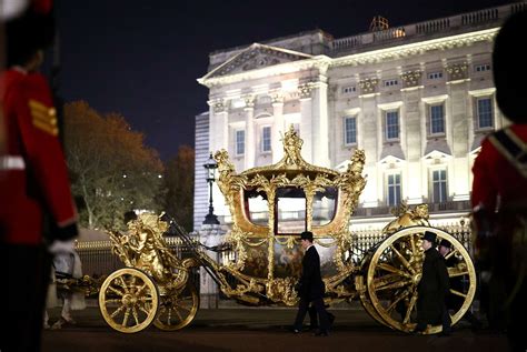 Full dress rehearsal takes place ahead of coronation - ABC News