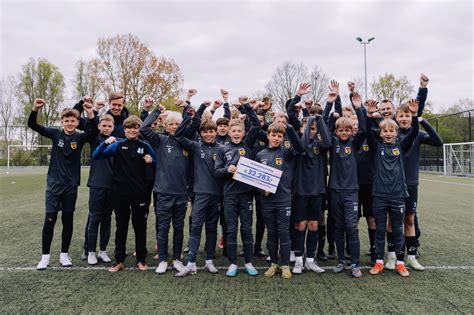 Jeugdopleiding Sc Cambuur Ontvangt Opnieuw Prachtig Bedrag Van De