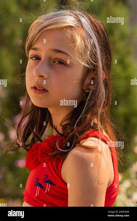 M Dchen Jahre Alt Bikini Fotos Und Bildmaterial In Hoher Aufl Sung Alamy