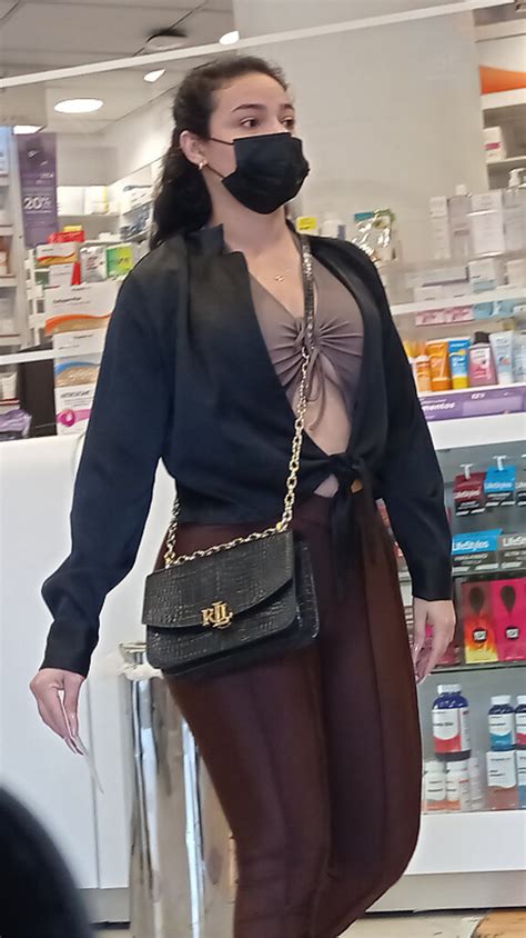 Cutie Big Booty Latina In Spandex My Best Shot Of May Spandex Leggings Yoga Pants Forum