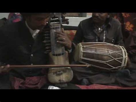 RAJASTHANI FOLK MUSICAL INSTRUMENT- SINDHI SARANGI - YouTube