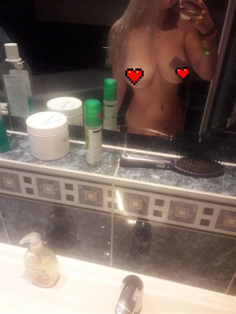 I Want To Show You My Naked Boobs So Bad Scrolller