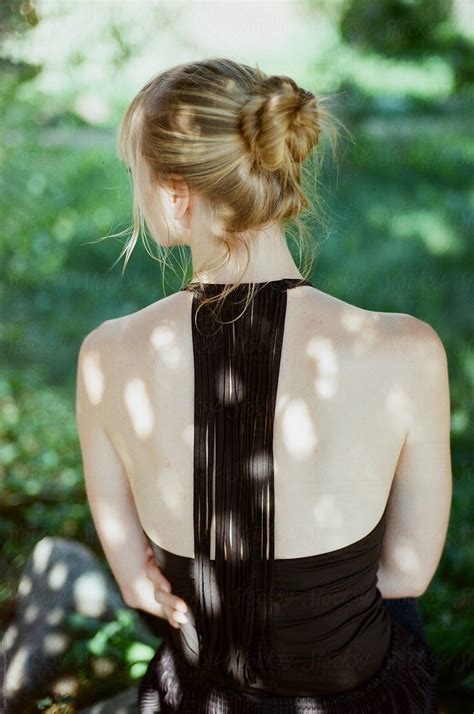 Back View Of Blonde Woman De Stocksy Colaborador Amor Burakova Stocksy
