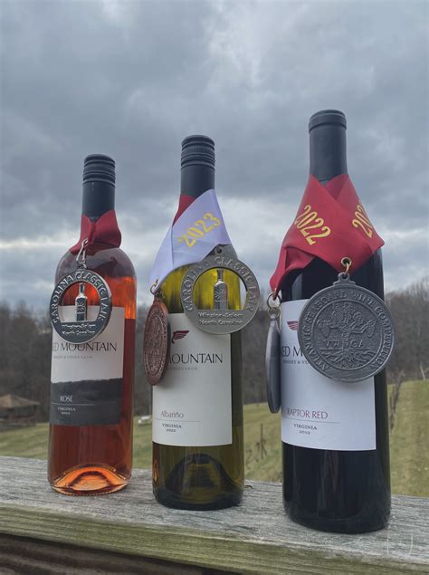 Naked Mountain Winery Vineyards