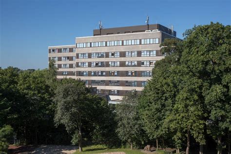 Vertragsabschluss Sch N Gruppe Kauft Imland Kliniken