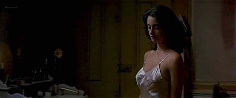 Nude Video Celebs Maribel Verdu Sexy Ariadna Gil Nude Penelope Cruz Sexy Belle Epoque 1992