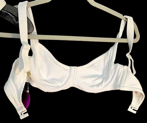 Zulu Zephyr Bikini White Underwire Bikini Top Crink Gem