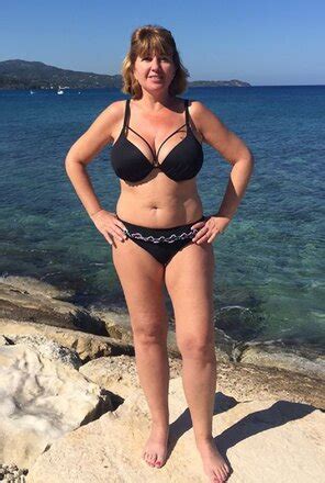 Sexy Bikini MILFs 0 130 Porn Pic