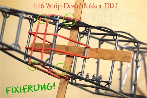 Strip Down Fokker DR I Artesania Latina