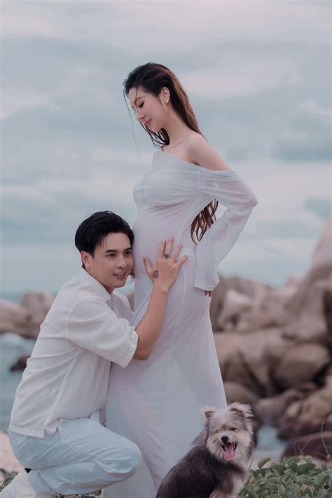 Vợ hot girl của Hồ Quang Hiếu Mang bầu vẫn gợi cảm được chồng cưng chiều Báo Dân trí