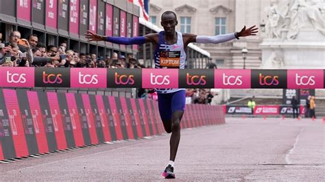 Kenya S Kiptum Wins London Marathon In 2nd Fastest Time