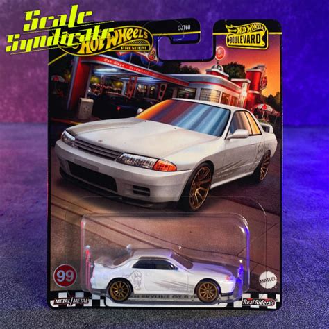 Hot Wheels Premium Nissan Skyline Gt R Bnr Boulevard Putih Godzilla