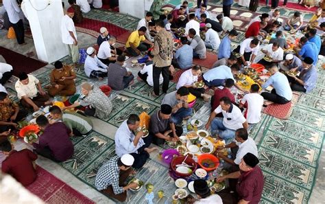 Tradisi Masyarakat Indonesia Peringati Maulid Nabi Blog Digizakat