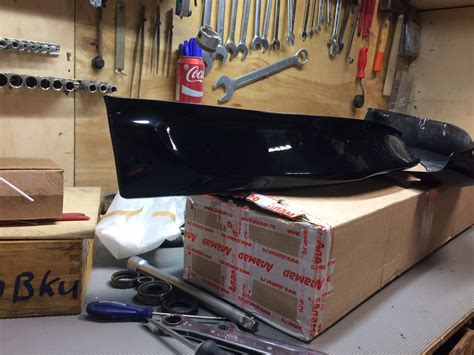 Продам Клыки переднего бампера Приора (бампер SE) пара окрашены 672 ...