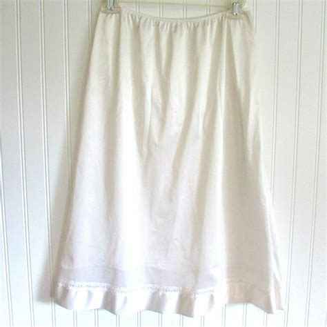 Vintage Lingerie Sears HALF SLIP 100 Nylon Size M Ta Gem