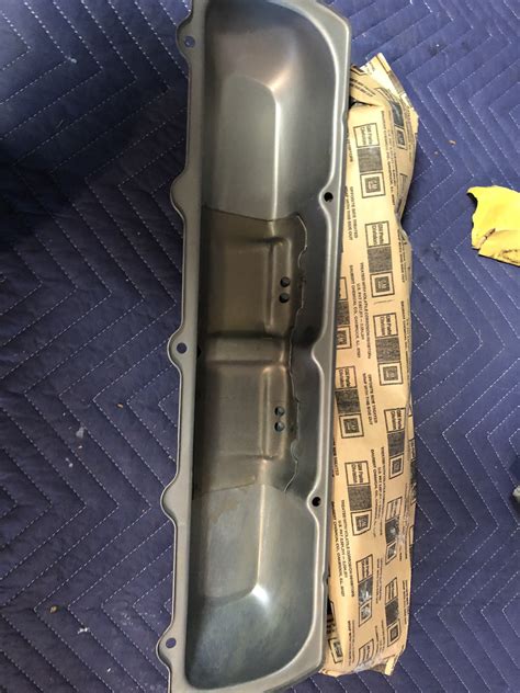 Nos Cutlass 442 W30 W31 Hurst Olds Valve Covers