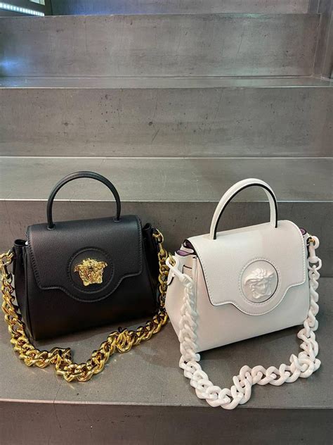 Versace | Borsa versace, Borse alla moda, Borse