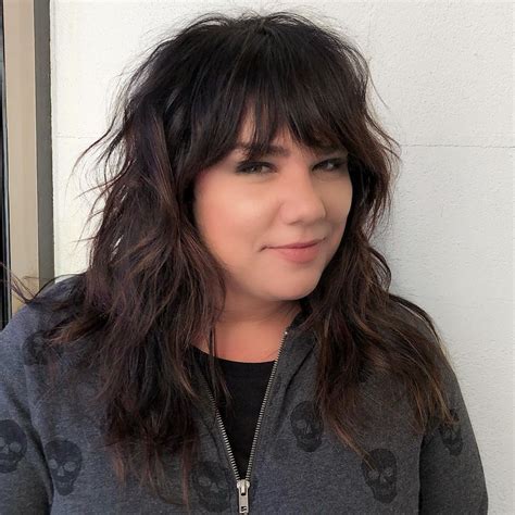 The Most Flattering Short Medium And Long Haircuts For Double Chins