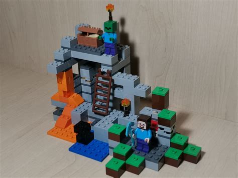 Продам Lego Minecraft Печера: 600 грн. - Іграшки Київ на Olx