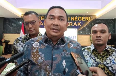 Kejari Tanjung Perak Surabaya Catat Capaian Kinerja Positif Di Tahun