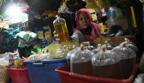 Catat Mulai Januari Penjualan Minyak Goreng Curah Dilarang