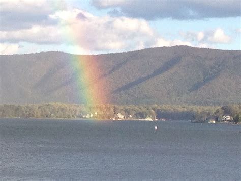 zillow smith mountain lake va 12