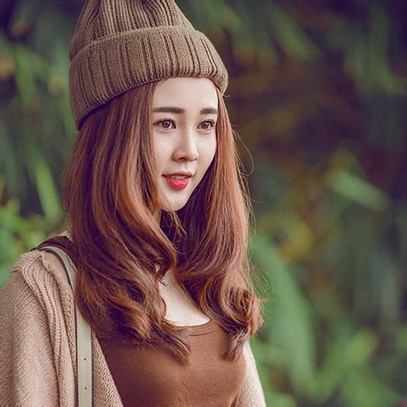 Hot girl phố núi xinh đẹp tài năng hút hơn lượt theo dõi Báo Dân trí