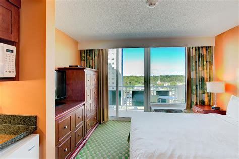 Ocean Beach Club Resort in Virginia Beach (VA) - Room Deals, Photos & Reviews