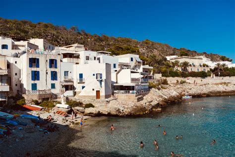 Levanzo Cosa Vedere Alla Scoperta Del Gioiello Delle Egadi