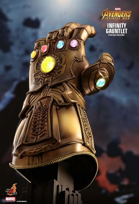 Infinity Gauntlet Von Hot Toys Aus Marvels Avengers 3 Infinity War