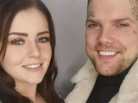 Quiso Seducir A Su Pareja Con Un Baile Hot Pero Todos Los Amigos De L La Vieron Por