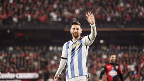 Watch Lionel Messi Scores Hat Trick On His Return To Rosario In