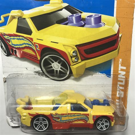 Hot Wheels Stunt Circuit Fig Rig X A Escorrega o Preço