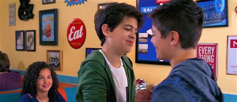Andi Mack Y El Primer Personaje Gay De Disney Channel Gayer